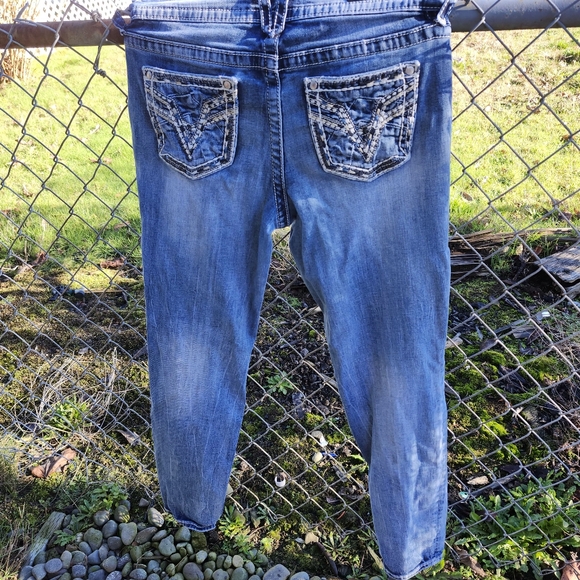 Mid-Rise Blue Jeans - Picture 7 of 7